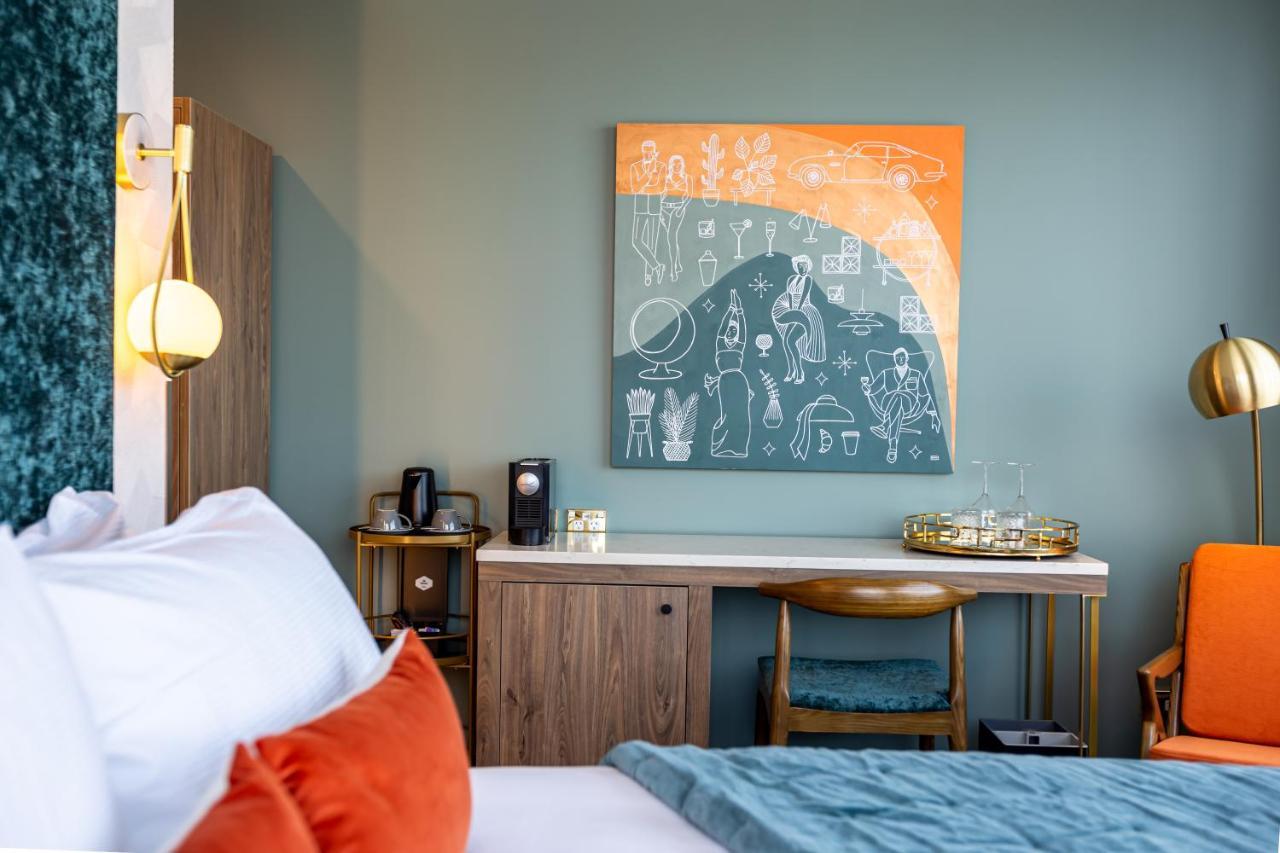 The Muse Christchurch Art Hotel Exterior photo